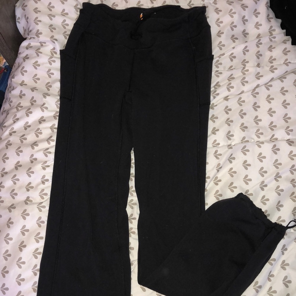 LUCY yoga pants